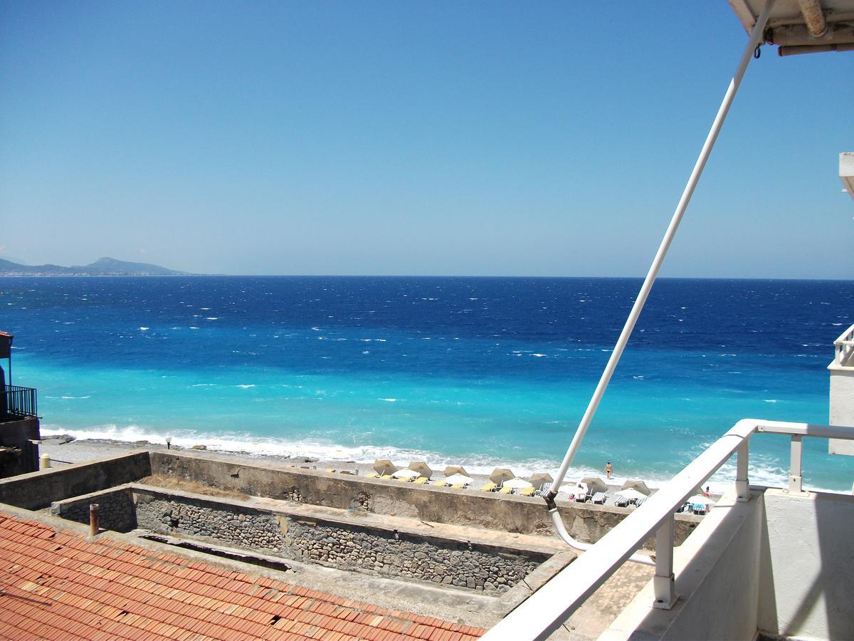 Apartament A Unique Seaside View!!! Rhodes City Zewnętrze zdjęcie
