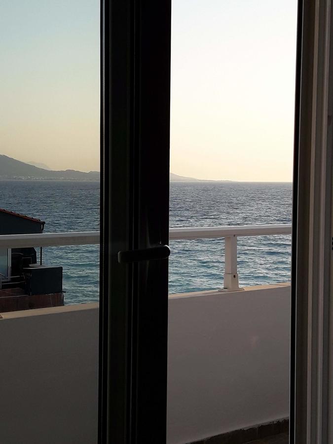 Apartament A Unique Seaside View!!! Rhodes City Zewnętrze zdjęcie