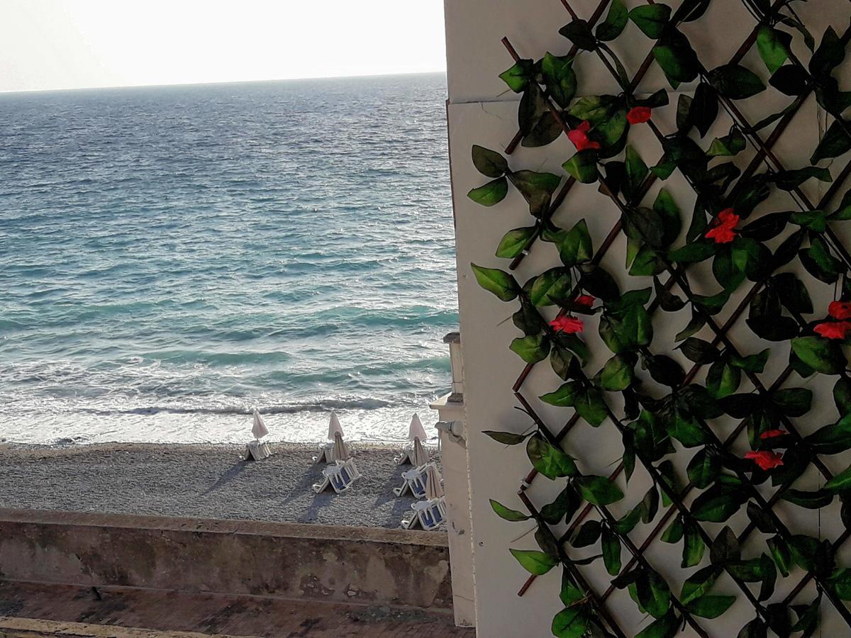 Apartament A Unique Seaside View!!! Rhodes City Zewnętrze zdjęcie
